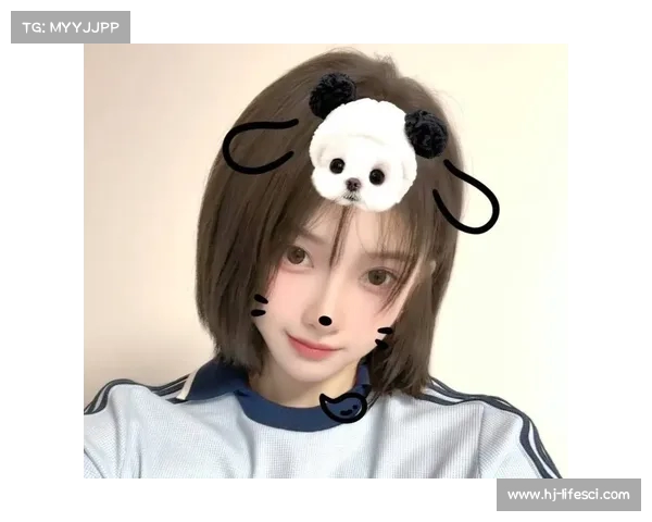 吴艳妮大胆换短发挑战自己:告别长发省时又精神焕发 吴艳妮大胆换短发挑战自己:告别长发省时又精神焕发